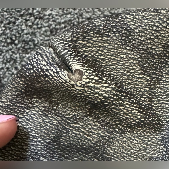 SALE! YSL tote - Picture 7 of 16